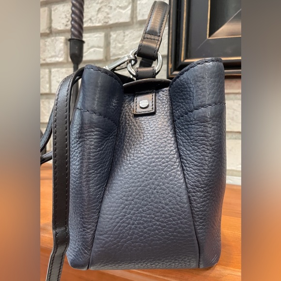 Radley London deep navy blue crossbody bag with hand strap - Picture 4 of 15